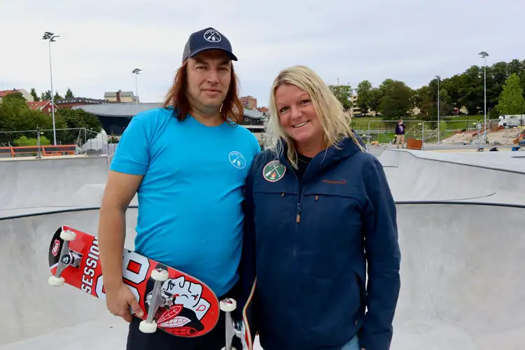 Rune og ellen fra FRIGO på Jordal Skatepark - FRIGO Ruller på Jordal. Foto: Viljam Brodahl, Avisa Oslo